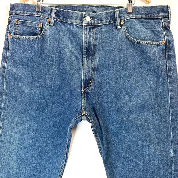 Levi's 505 Regular Fit Men's Jeans size W44 L30, Rinse Medium wash 100 cotton - Picture 3 of 16